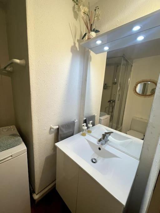 Appartement Au Coeur De Bandol Luaran gambar